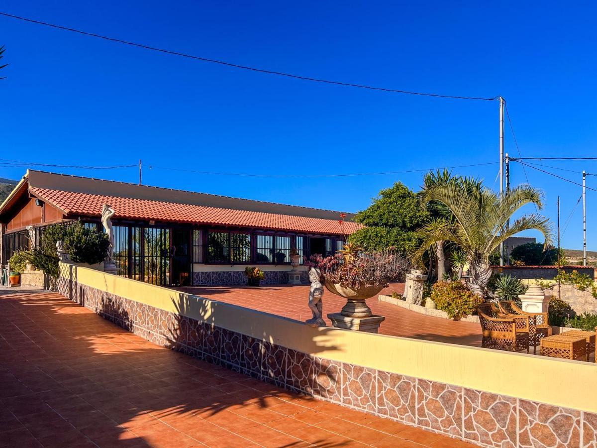 Exquisite Rural House With Garden, Pool And Sea Views Villa Arico Viejo Luaran gambar